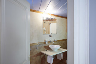 Lila Guesthouse Quadruple Blue 7
