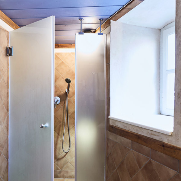 Lila Guesthouse Quadruple Blue 8