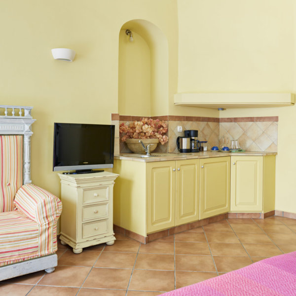 Lila Guesthouse Quadruple Yellow 2